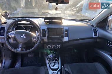 Позашляховик / Кросовер Mitsubishi Outlander XL 2008 в 
