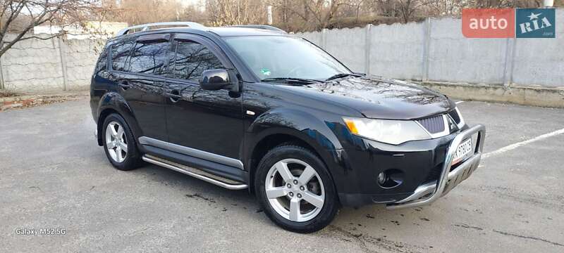 Внедорожник / Кроссовер Mitsubishi Outlander XL 2009 в Харькове
