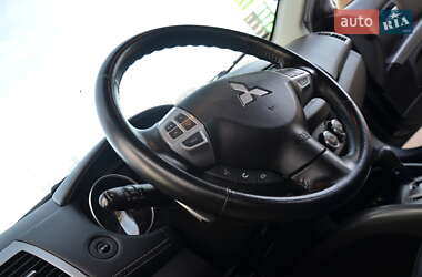 Позашляховик / Кросовер Mitsubishi Outlander XL 2011 в Дрогобичі