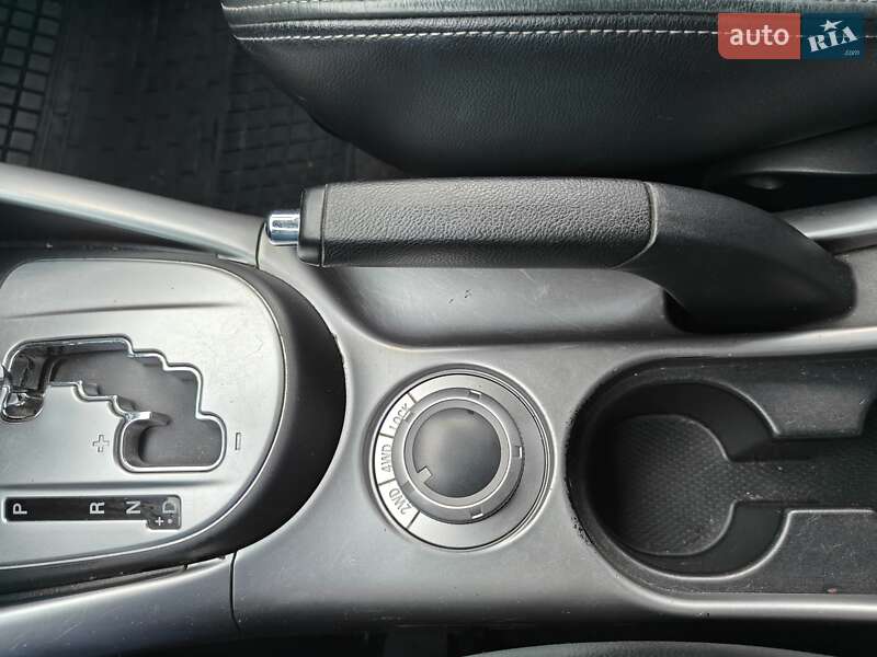 Внедорожник / Кроссовер Mitsubishi Outlander XL 2008 в Киеве