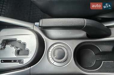 Позашляховик / Кросовер Mitsubishi Outlander XL 2008 в 
