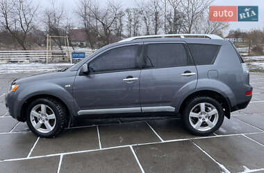 Позашляховик / Кросовер Mitsubishi Outlander XL 2008 в Броварах