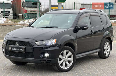 Позашляховик / Кросовер Mitsubishi Outlander XL 2010 в Житомирі