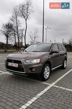 Внедорожник / Кроссовер Mitsubishi Outlander XL 2010 в Коломые