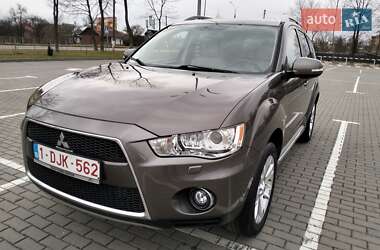 Внедорожник / Кроссовер Mitsubishi Outlander XL 2010 в Коломые