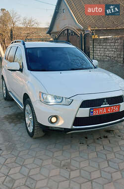 Позашляховик / Кросовер Mitsubishi Outlander XL 2011 в Білгороді-Дністровському