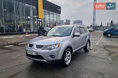 Позашляховик / Кросовер Mitsubishi Outlander XL 2008 в Києві