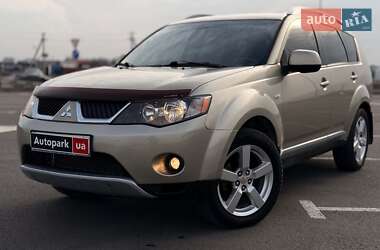 Внедорожник / Кроссовер Mitsubishi Outlander XL 2008 в Львове