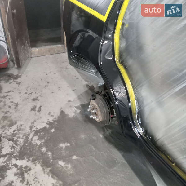 Позашляховик / Кросовер Mitsubishi Outlander XL 2007 в Вільногірську