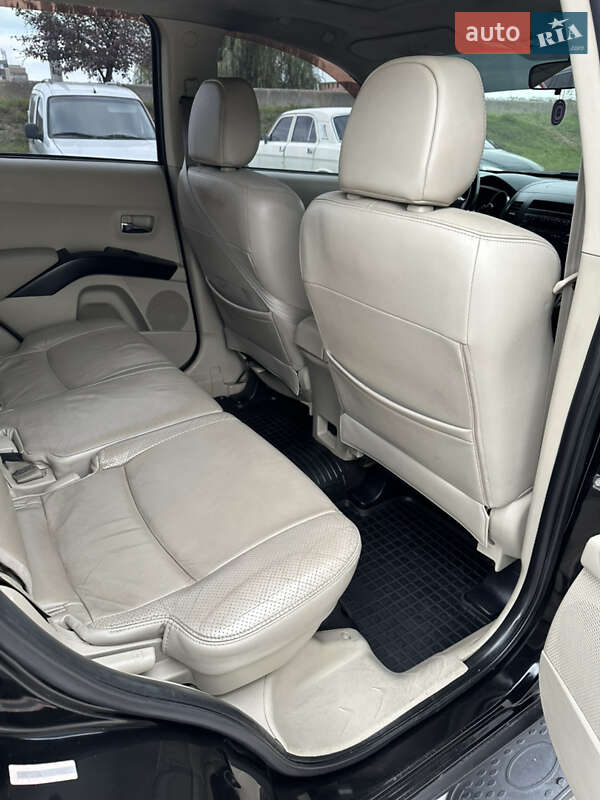 Внедорожник / Кроссовер Mitsubishi Outlander XL 2008 в Виннице