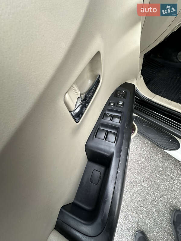 Внедорожник / Кроссовер Mitsubishi Outlander XL 2008 в Виннице