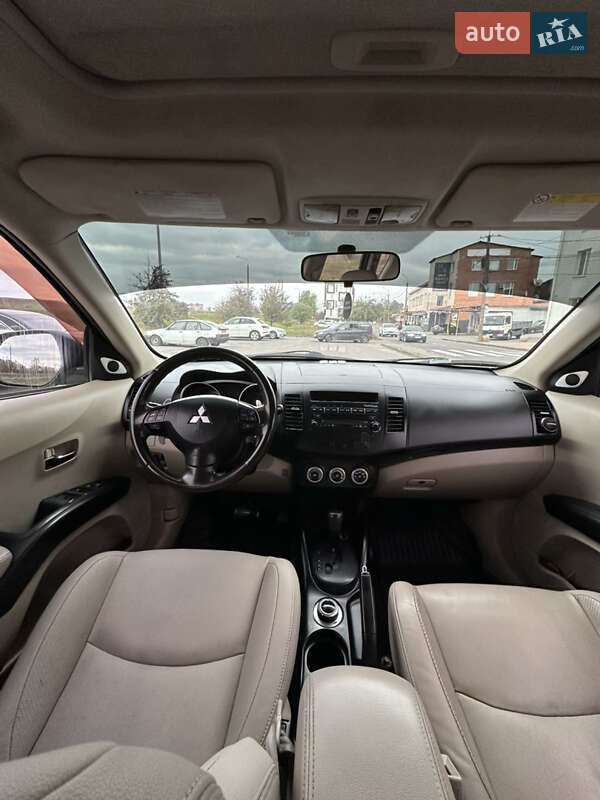 Внедорожник / Кроссовер Mitsubishi Outlander XL 2008 в Виннице