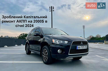 Позашляховик / Кросовер Mitsubishi Outlander XL 2012 в Києві