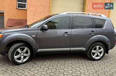 Позашляховик / Кросовер Mitsubishi Outlander XL 2008 в Надвірній