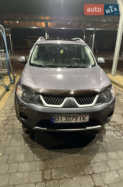 Позашляховик / Кросовер Mitsubishi Outlander XL 2007 в Полтаві