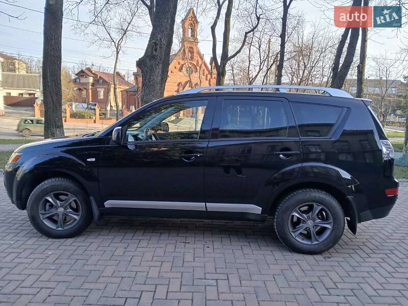 Внедорожник / Кроссовер Mitsubishi Outlander XL 2008 в Сумах