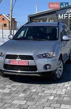 Позашляховик / Кросовер Mitsubishi Outlander XL 2012 в Дрогобичі