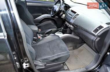 Внедорожник / Кроссовер Mitsubishi Outlander XL 2008 в 
