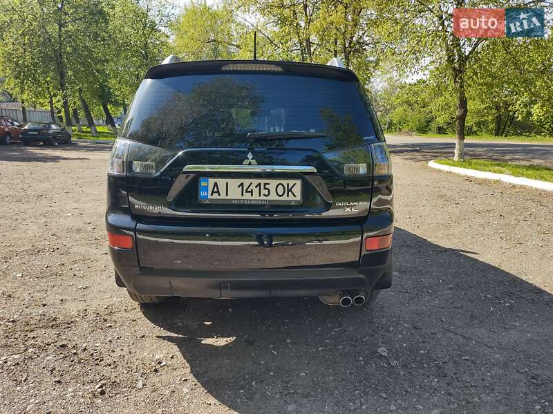 Позашляховик / Кросовер Mitsubishi Outlander XL 2009 в Чернігові