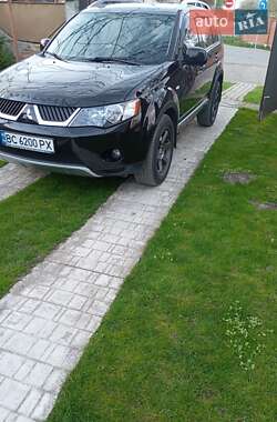 Внедорожник / Кроссовер Mitsubishi Outlander XL 2008 в 
