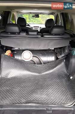 Позашляховик / Кросовер Mitsubishi Outlander XL 2008 в 