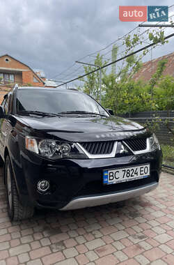 Внедорожник / Кроссовер Mitsubishi Outlander XL 2008 в 