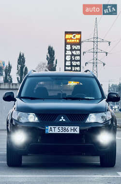 Внедорожник / Кроссовер Mitsubishi Outlander XL 2008 в Киеве