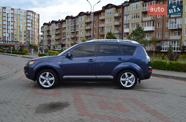 Позашляховик / Кросовер Mitsubishi Outlander XL 2008 в 