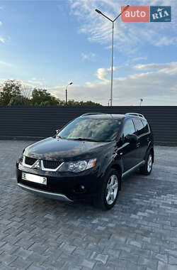 Внедорожник / Кроссовер Mitsubishi Outlander XL 2007 в Каменец-Подольском
