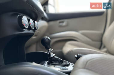 Внедорожник / Кроссовер Mitsubishi Outlander XL 2011 в 
