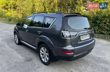 Внедорожник / Кроссовер Mitsubishi Outlander XL 2011 в 