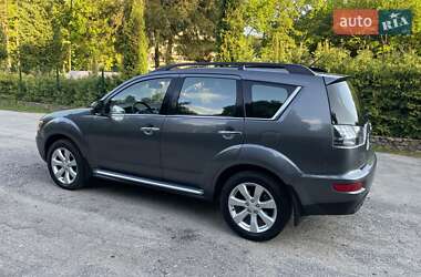 Внедорожник / Кроссовер Mitsubishi Outlander XL 2011 в 