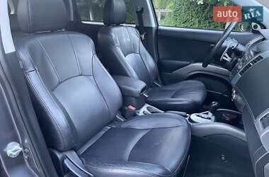 Внедорожник / Кроссовер Mitsubishi Outlander XL 2011 в 