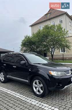 Внедорожник / Кроссовер Mitsubishi Outlander XL 2008 в 