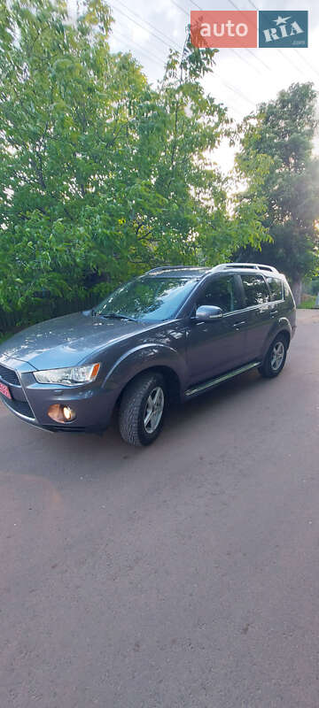 Позашляховик / Кросовер Mitsubishi Outlander XL 2010 в Білгороді-Дністровському