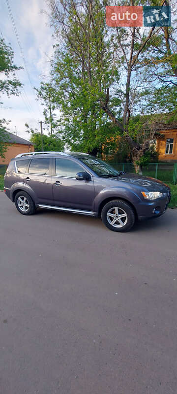 Позашляховик / Кросовер Mitsubishi Outlander XL 2010 в Білгороді-Дністровському