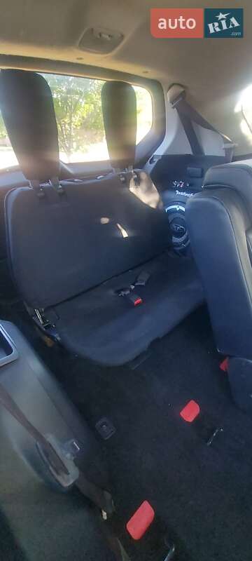 Позашляховик / Кросовер Mitsubishi Outlander XL 2010 в Білгороді-Дністровському