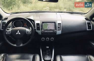 Внедорожник / Кроссовер Mitsubishi Outlander XL 2008 в 
