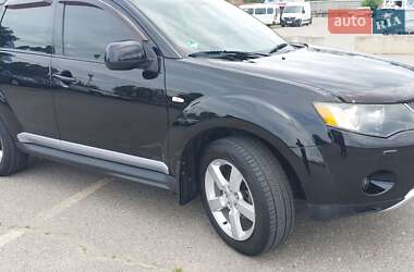 Внедорожник / Кроссовер Mitsubishi Outlander XL 2009 в 