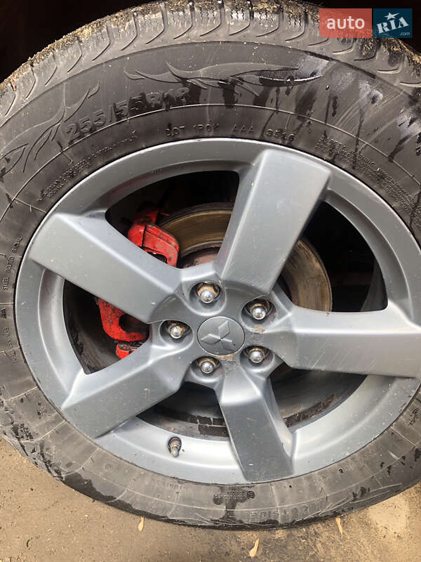 Позашляховик / Кросовер Mitsubishi Outlander XL 2008 в Рівному