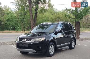 Позашляховик / Кросовер Mitsubishi Outlander XL 2008 в Дніпрі