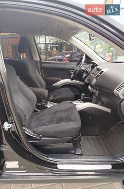 Внедорожник / Кроссовер Mitsubishi Outlander XL 2008 в 