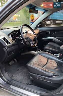 Внедорожник / Кроссовер Mitsubishi Outlander XL 2007 в 