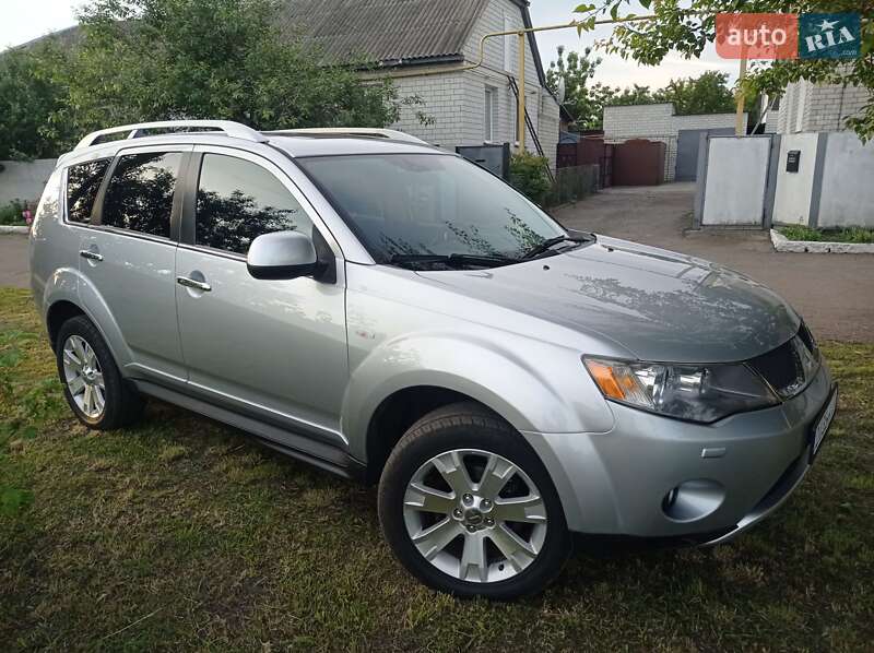Внедорожник / Кроссовер Mitsubishi Outlander XL 2008 в Нежине