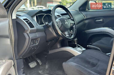 Позашляховик / Кросовер Mitsubishi Outlander XL 2008 в 