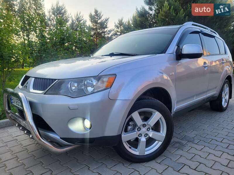 Позашляховик / Кросовер Mitsubishi Outlander XL 2007 в Хмельницькому