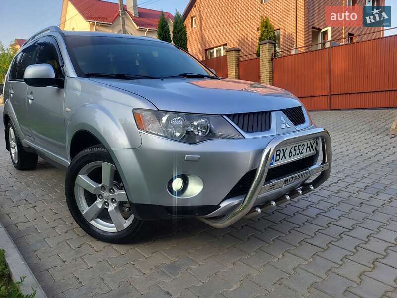 Позашляховик / Кросовер Mitsubishi Outlander XL 2007 в Хмельницькому