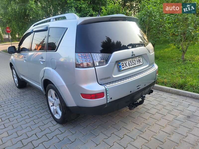Позашляховик / Кросовер Mitsubishi Outlander XL 2007 в Хмельницькому