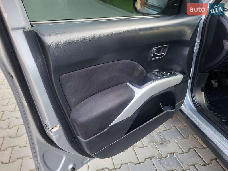 Позашляховик / Кросовер Mitsubishi Outlander XL 2007 в Хмельницькому