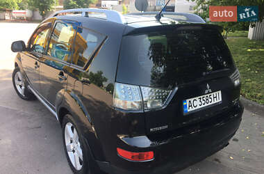 Позашляховик / Кросовер Mitsubishi Outlander XL 2007 в 